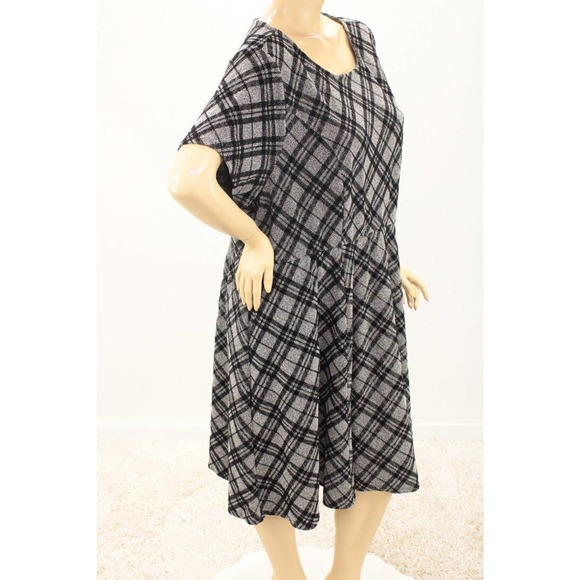 Torrid Gray Black Diagonal Plaid Skater Dress Size 5 5X Stretch Knit Fit Flare - Picture 4 of 9
